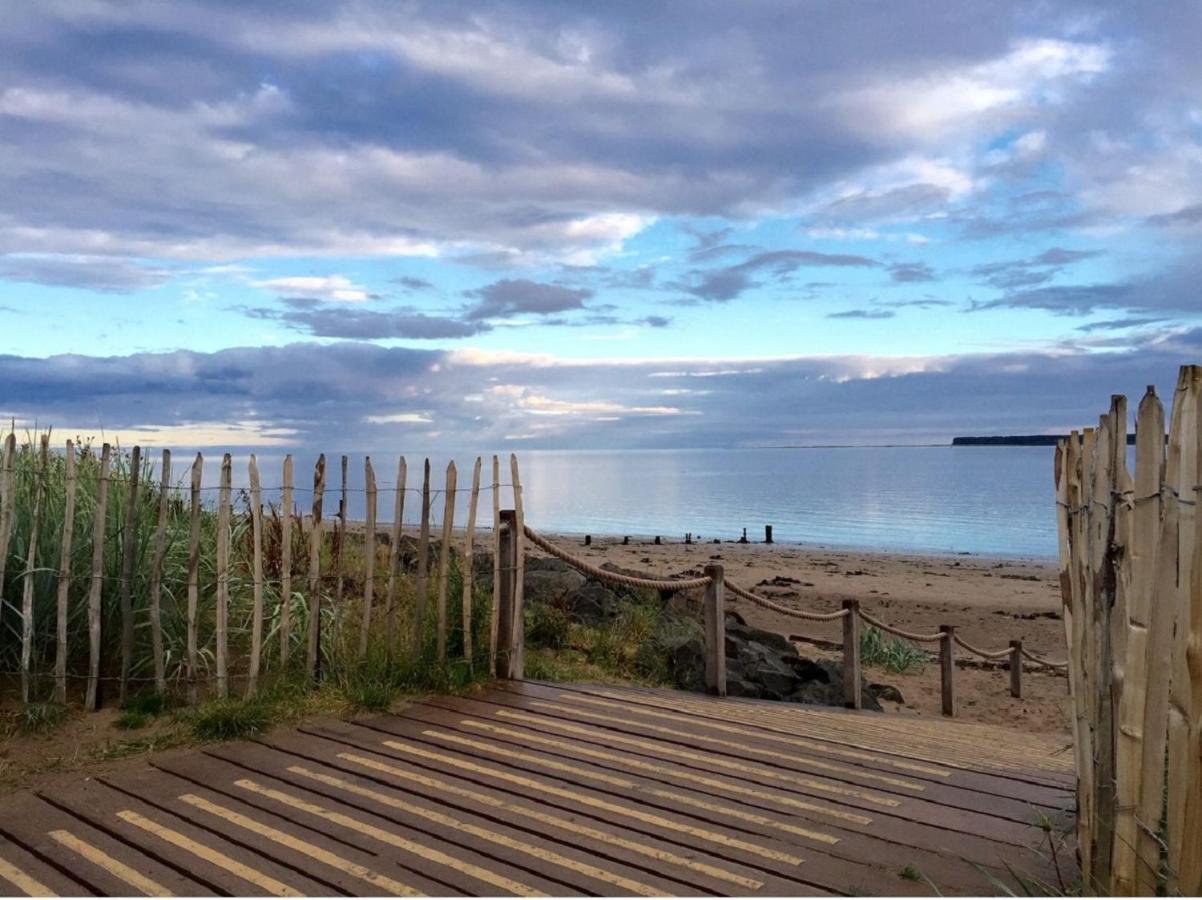 Beach Walk Apartment 브로티페리 외부 사진